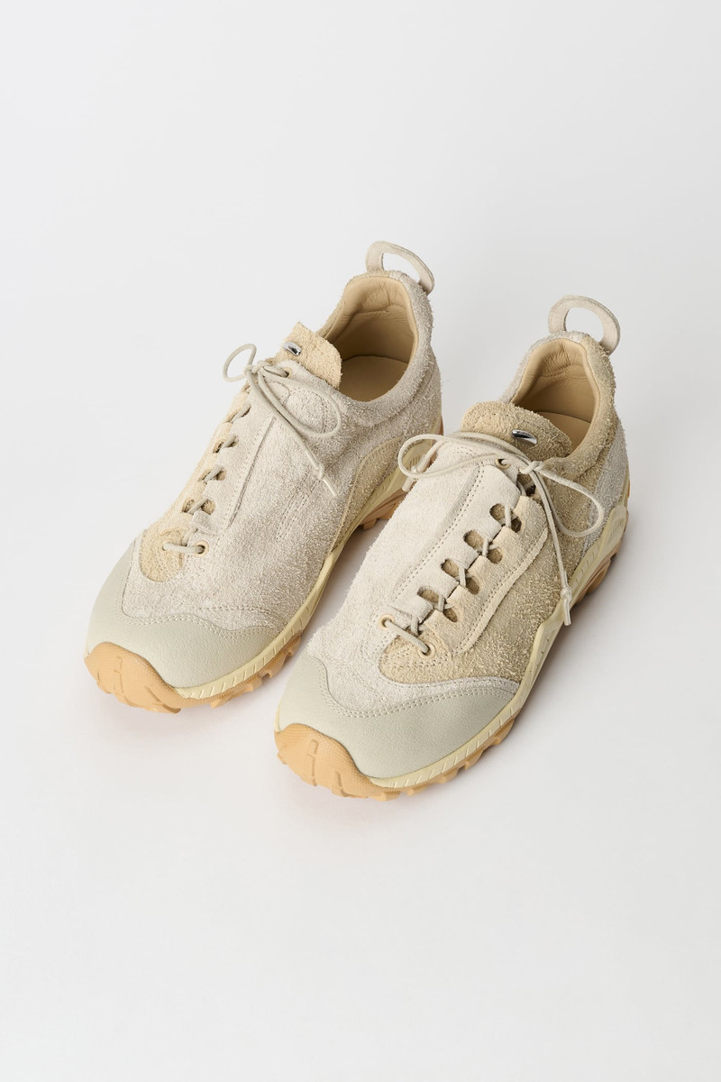 Gabe Warm Fog Suede 6