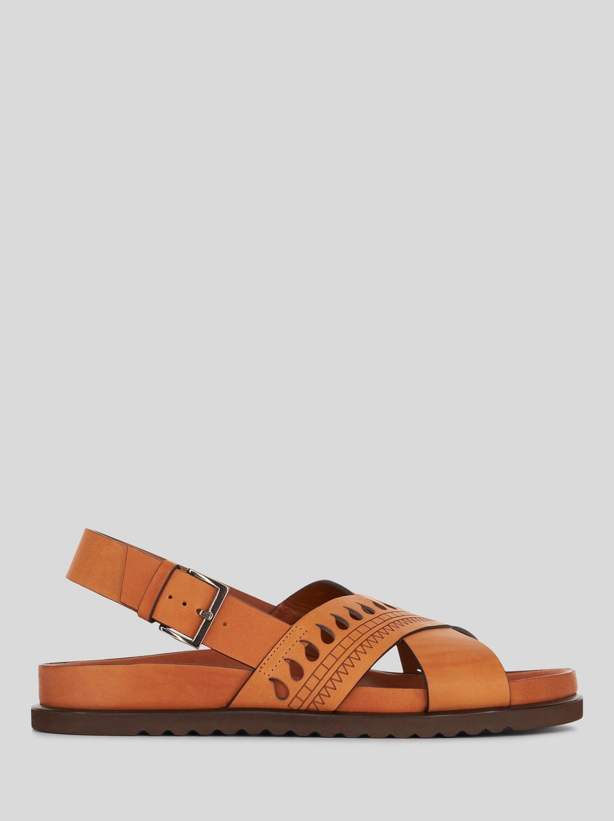 LEATHER SANDALS WITH GEOMETRIC PAISLEY PATTERNS - 1