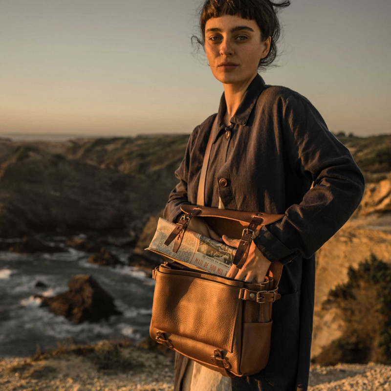 ÉCLAIR S POSTMAN BAG - PEAT 7