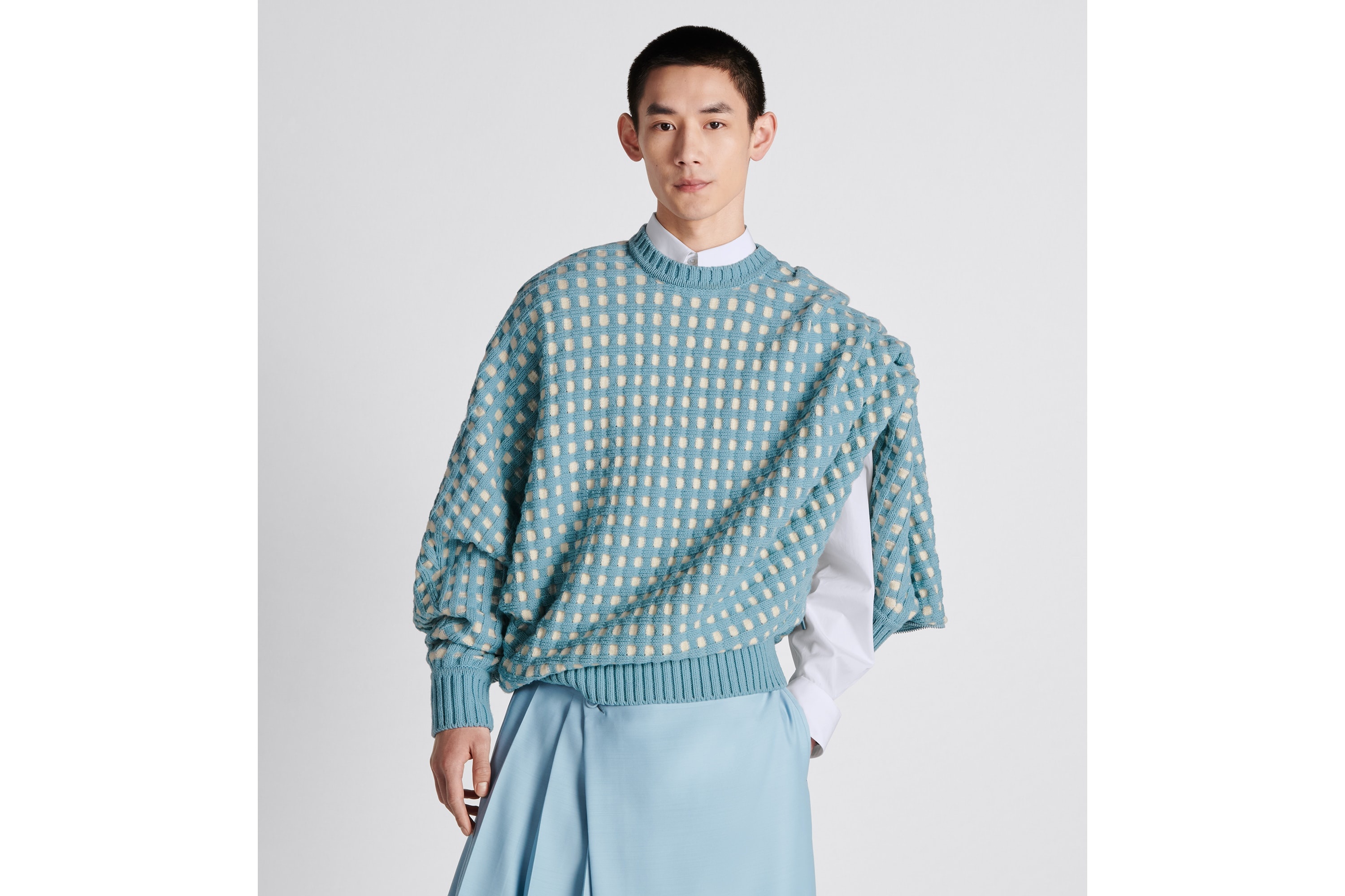 Round-Neck Sweater - 8
