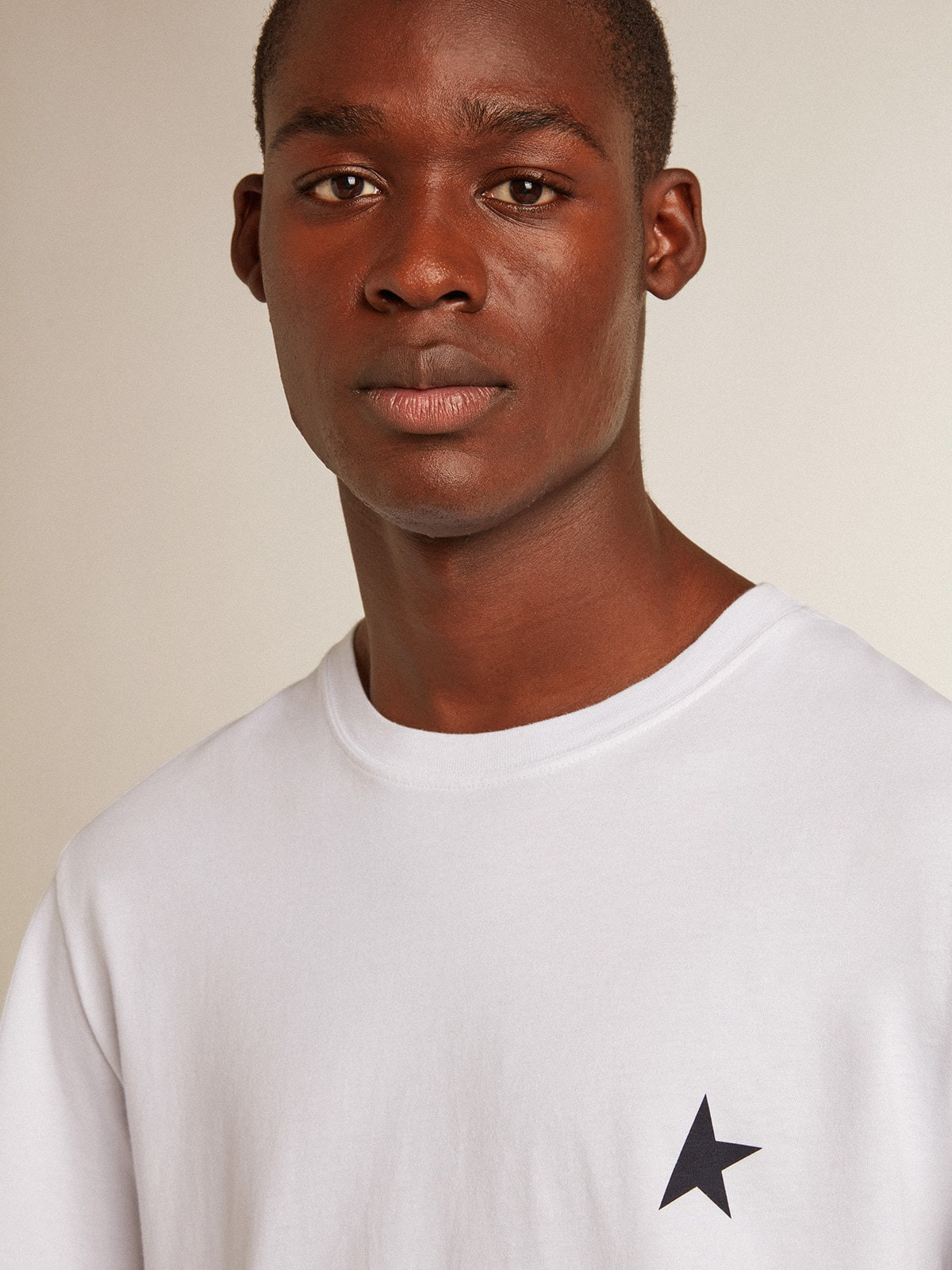 Men’s white T-shirt with dark blue star on the front - 2