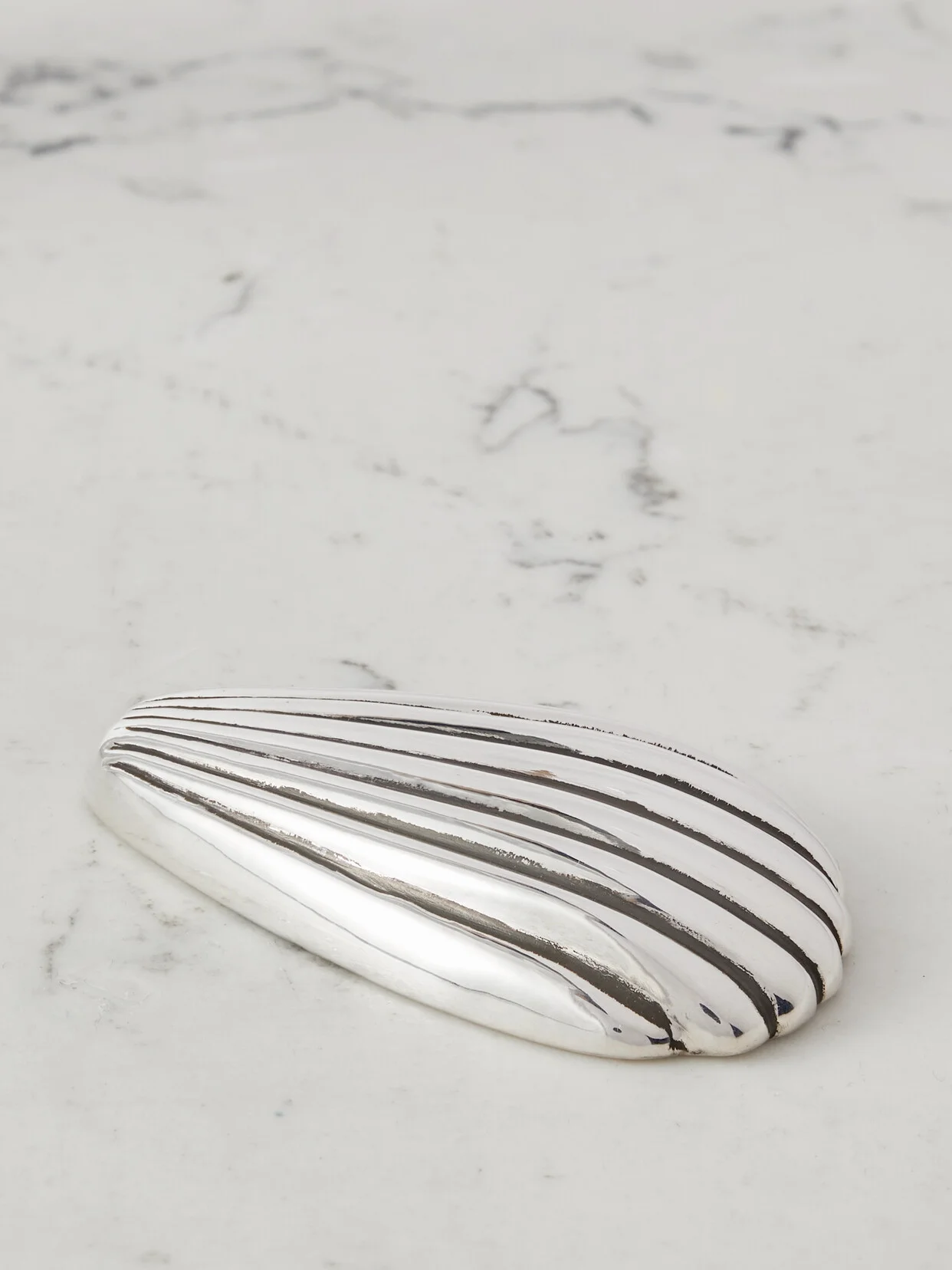 + Net Sustain Coquille Silver Hand Mirror - 1