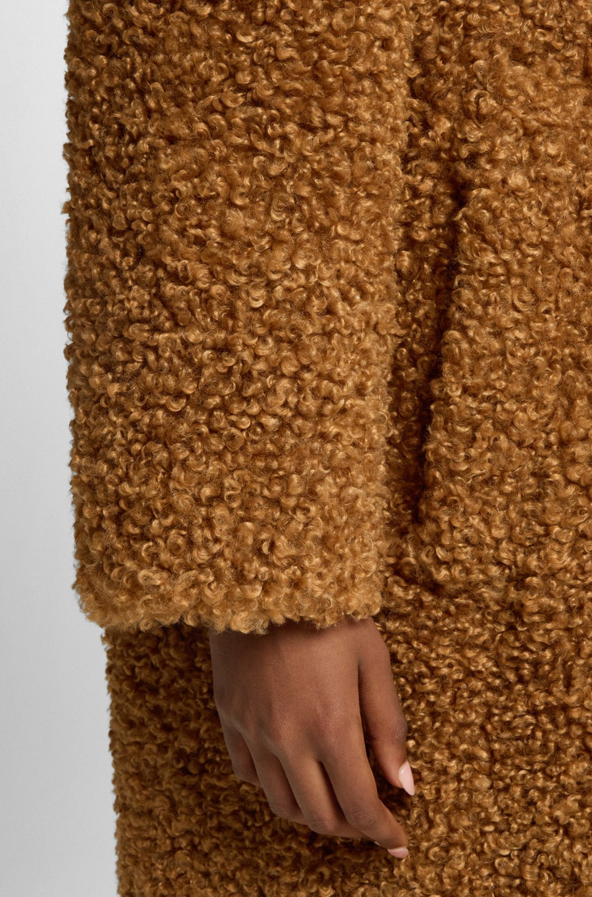 OVERSIZE-FIT COAT IN FAUX FUR - 6