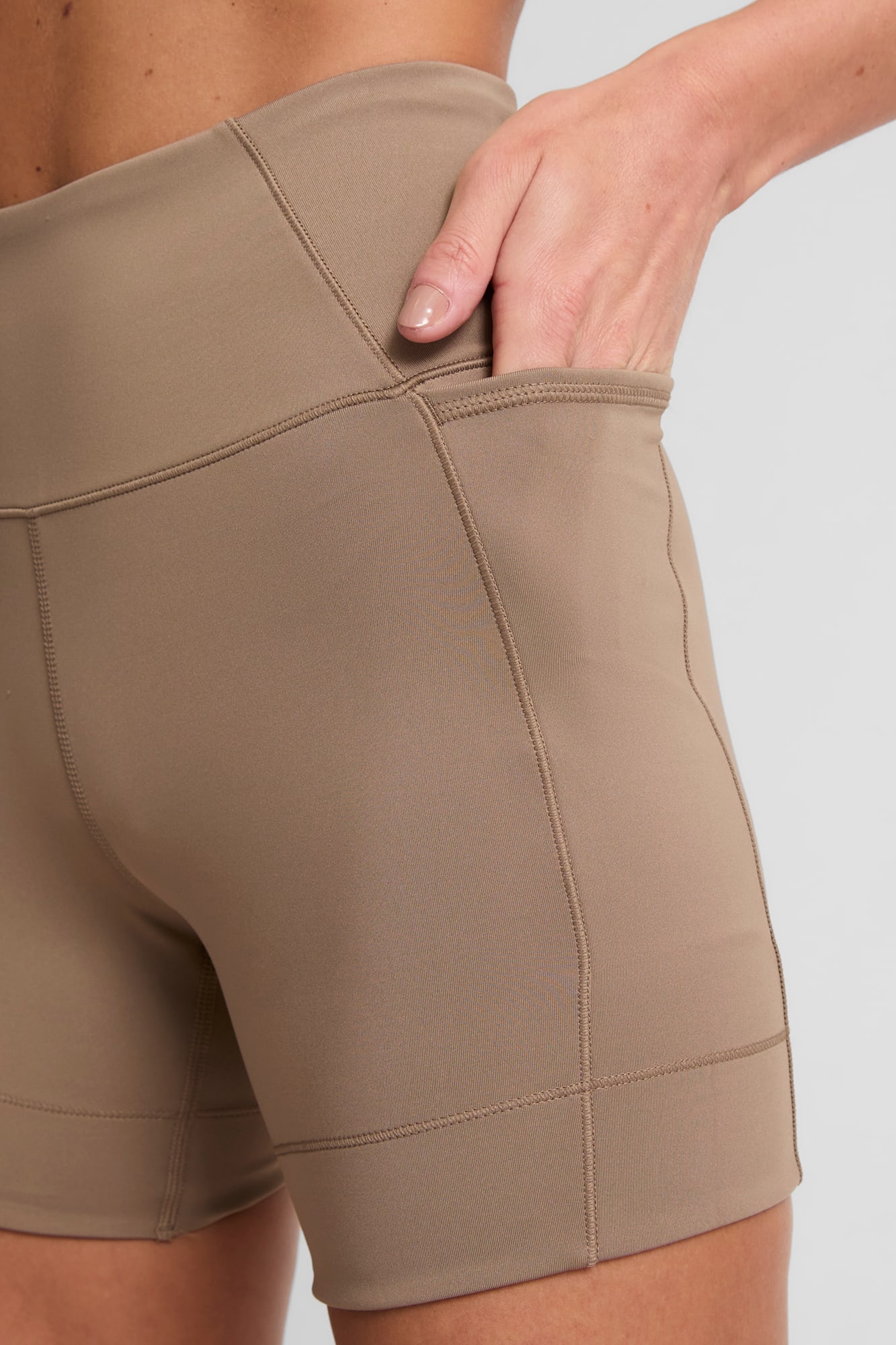 STUDIO ULTRABARE Women's Tight Training Shorts - 4