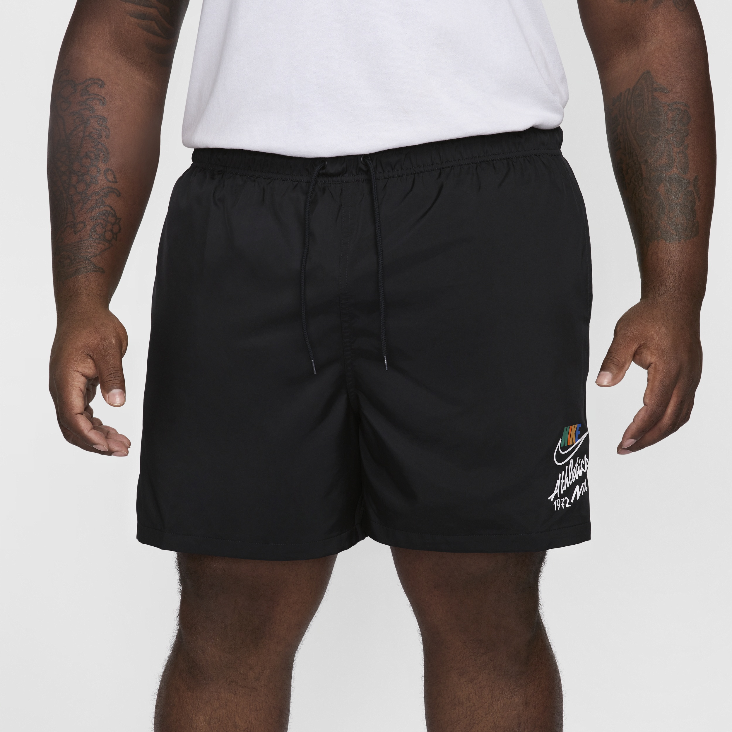 Nike Club Men's Woven Flow Shorts - 9