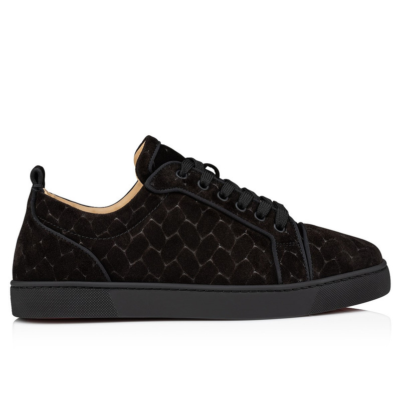Christian Louboutin Louis Junior outlook