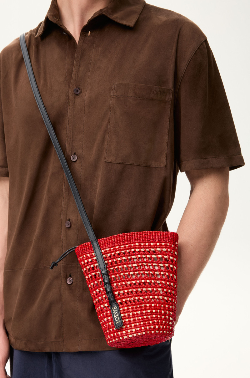 Loewe Braid pocket in iraca palm and calfskin outlook