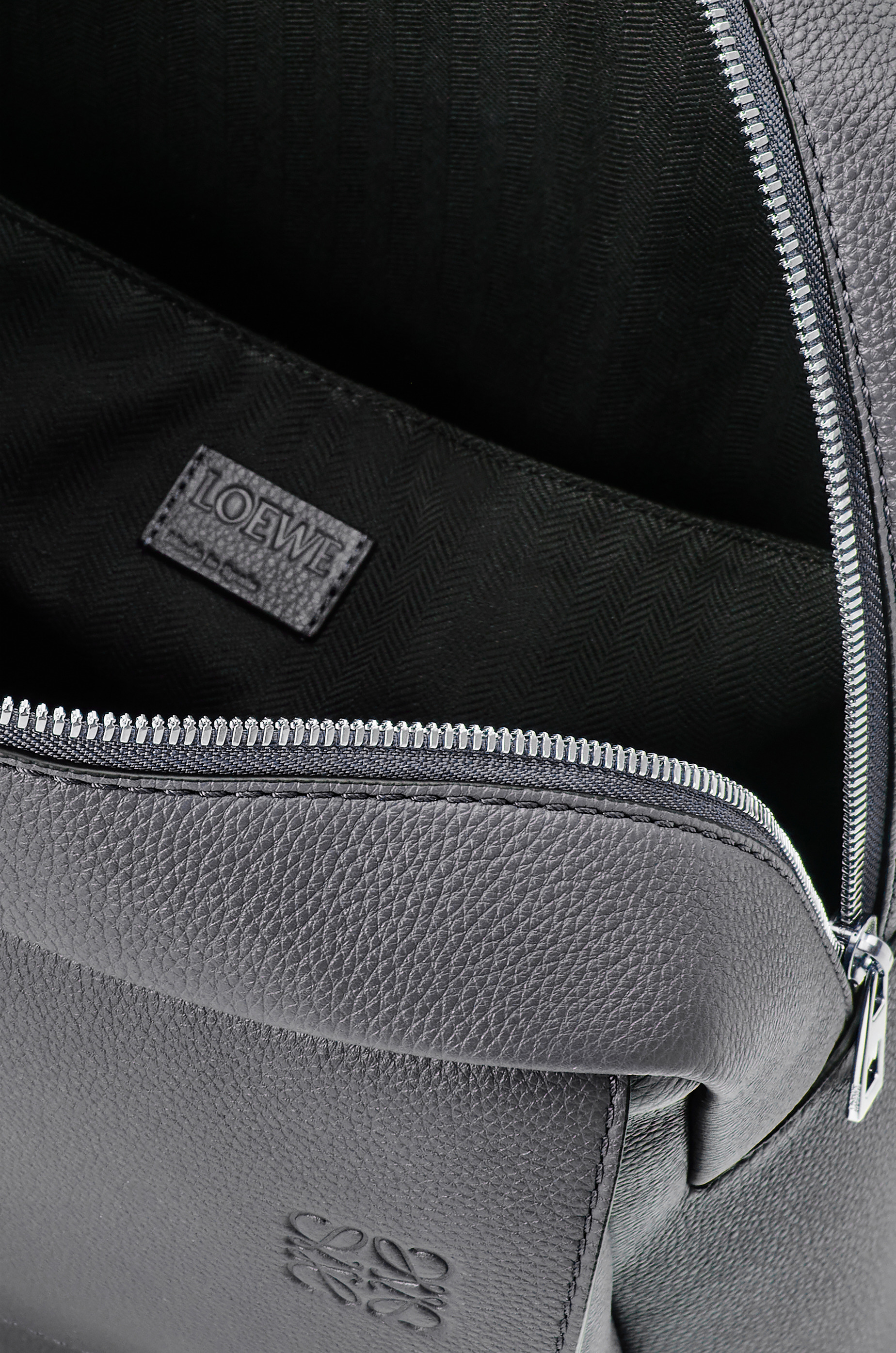 Military backpack in soft grained calfskin - 4