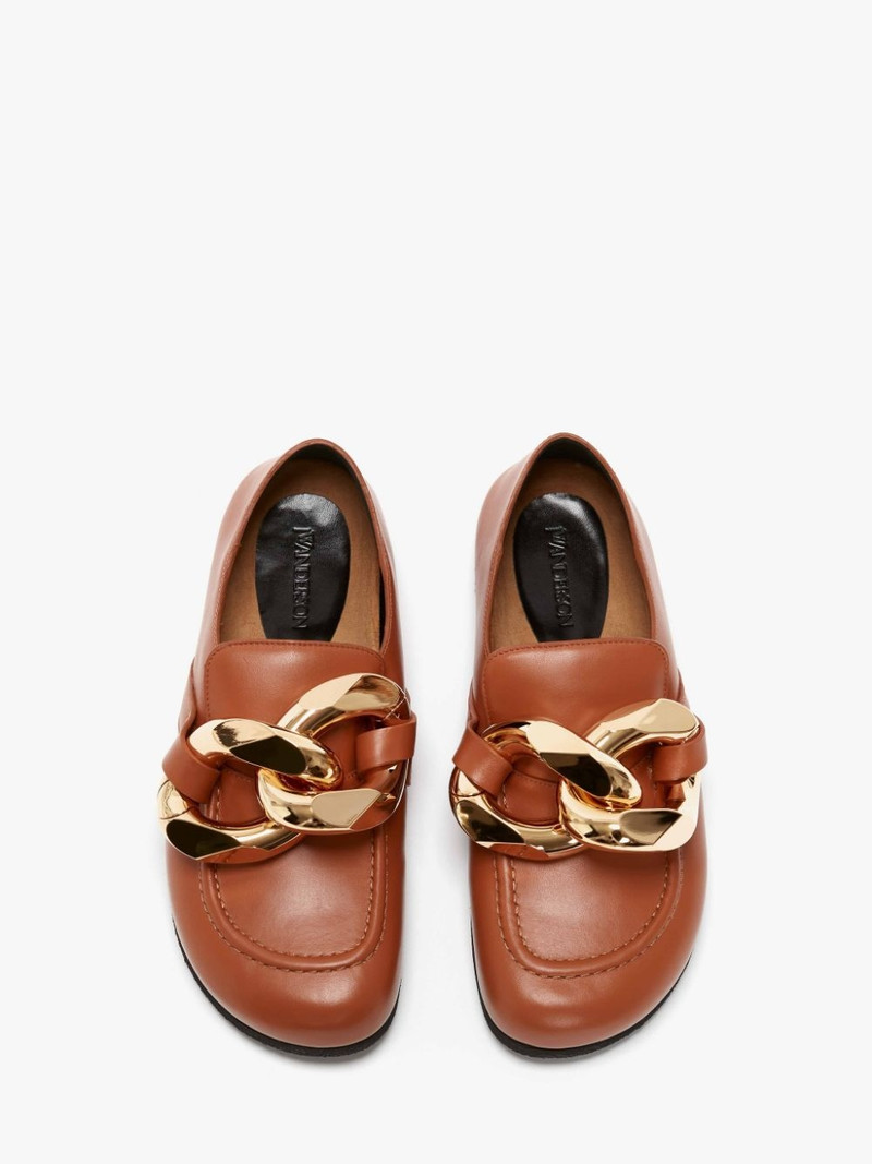 CLOSED BACK LEATHER CHAIN LOAFER 4