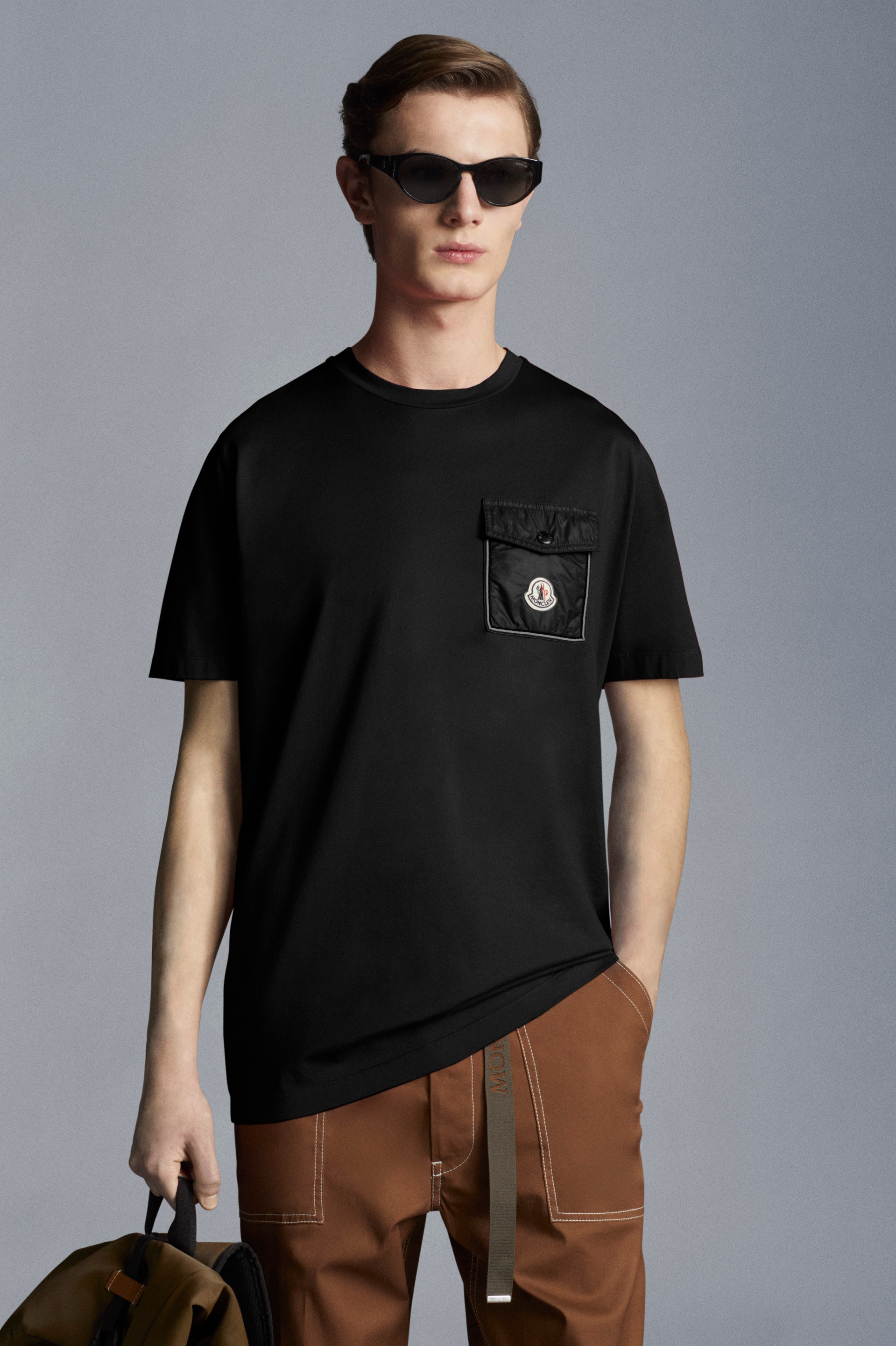 T-Shirt with Pocket - 2