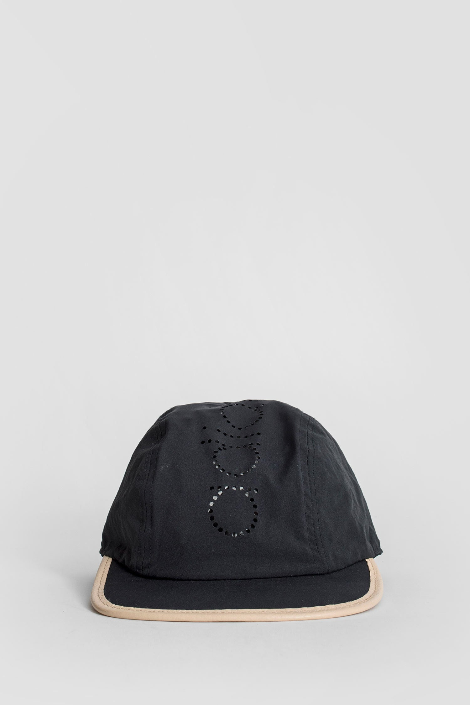 HENDER SCHEME MAN BLACK HATS - 1