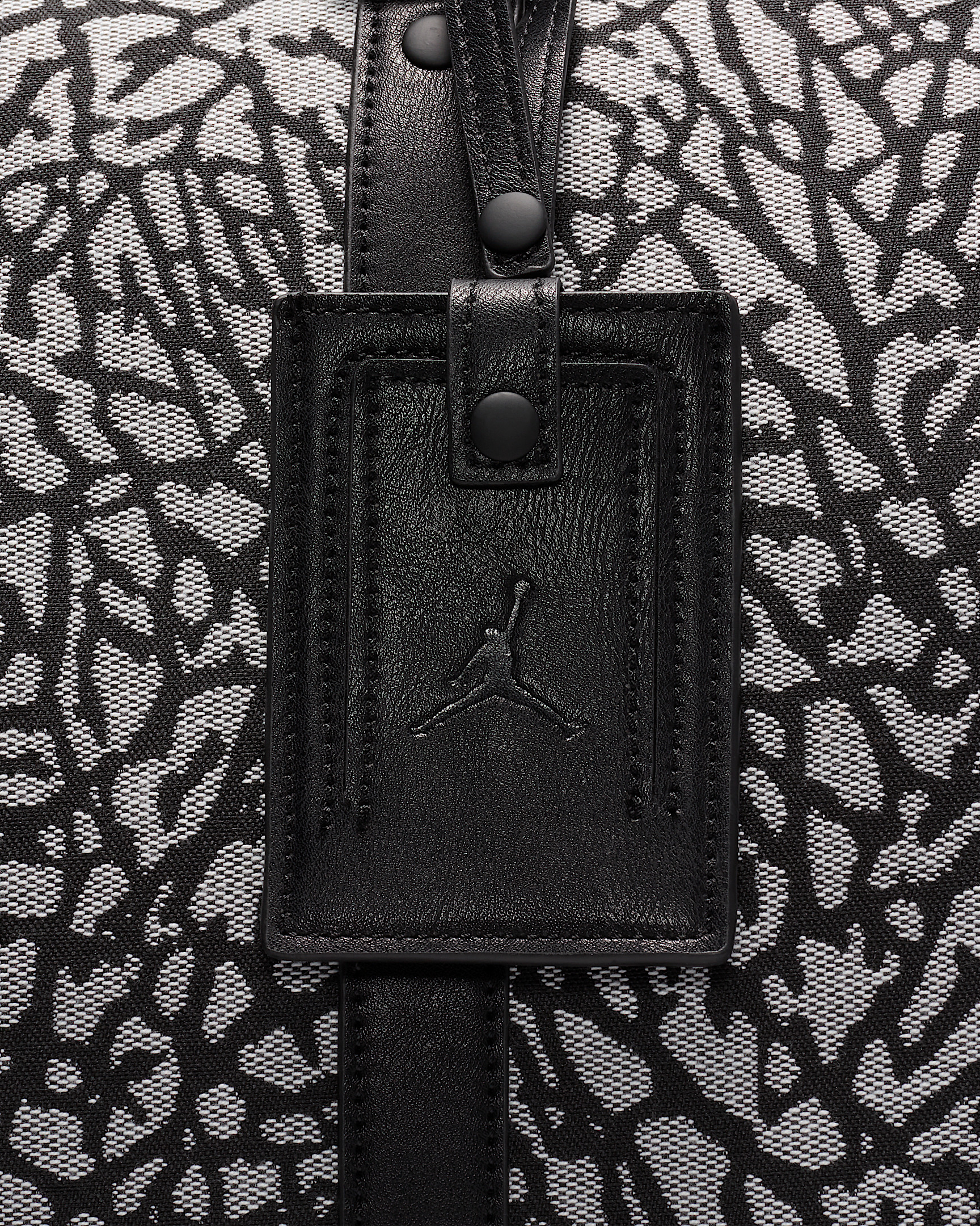 バッグ Jordan Icon Duffle Bag (40L) Jordan Icon Duffle Bag (40L). Nike.com