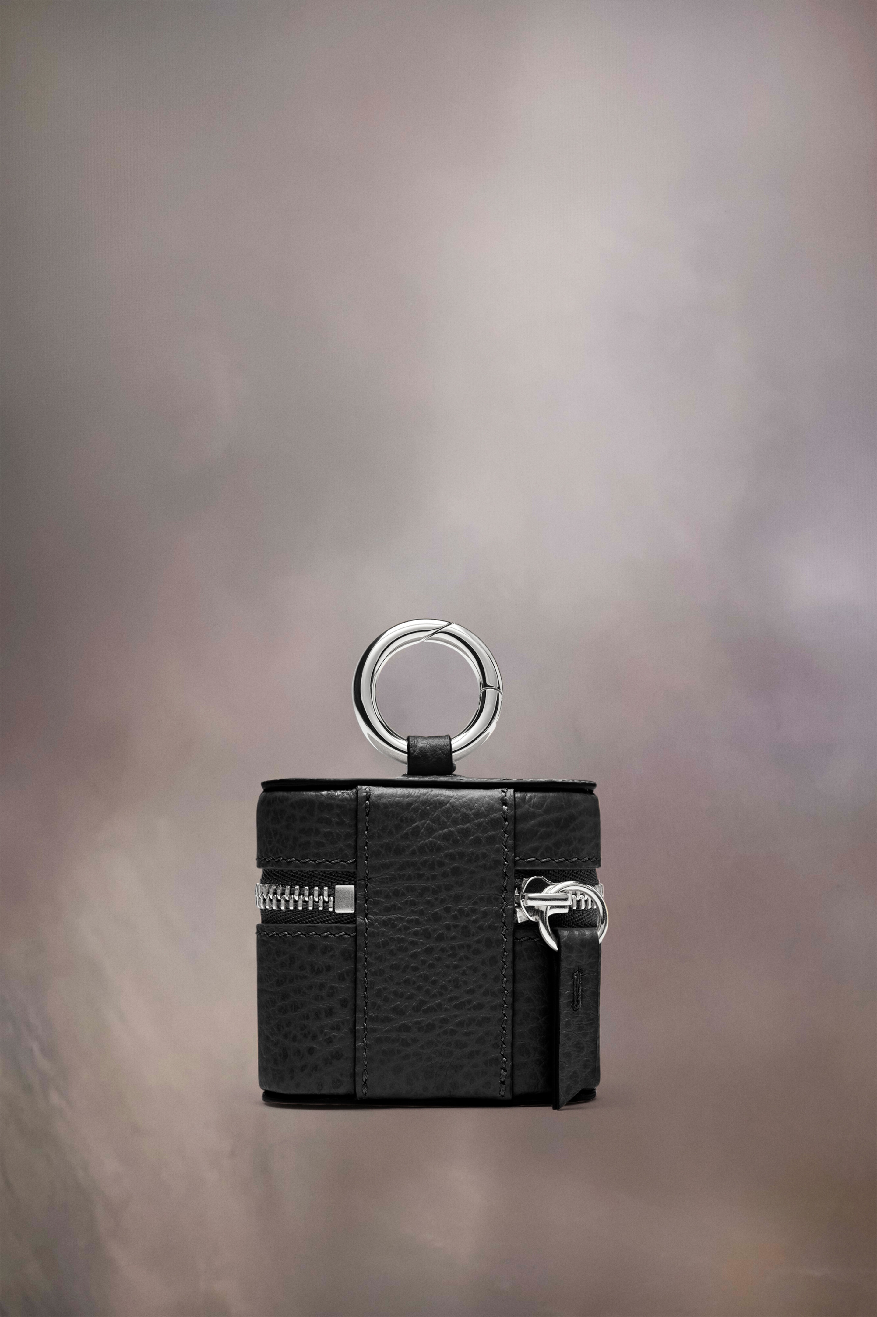 Logo AirPod case - 2