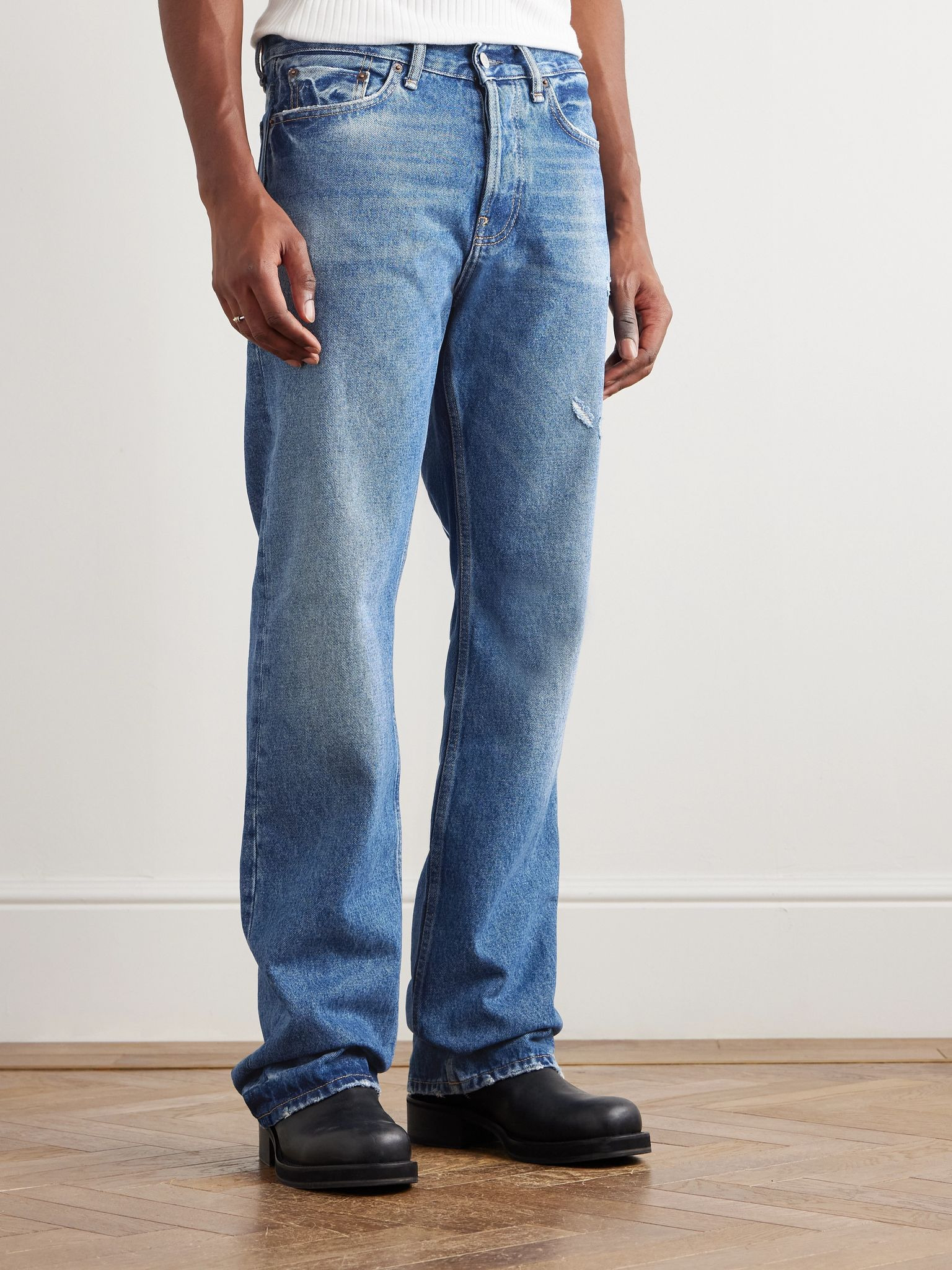 2010M Straight-Leg Distressed Jeans Blue - 3