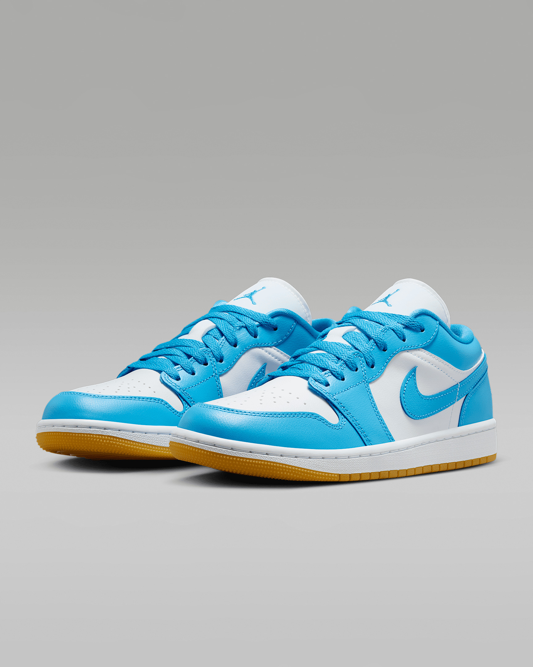 Air Jordan 1 Low Women's Shoes - 5