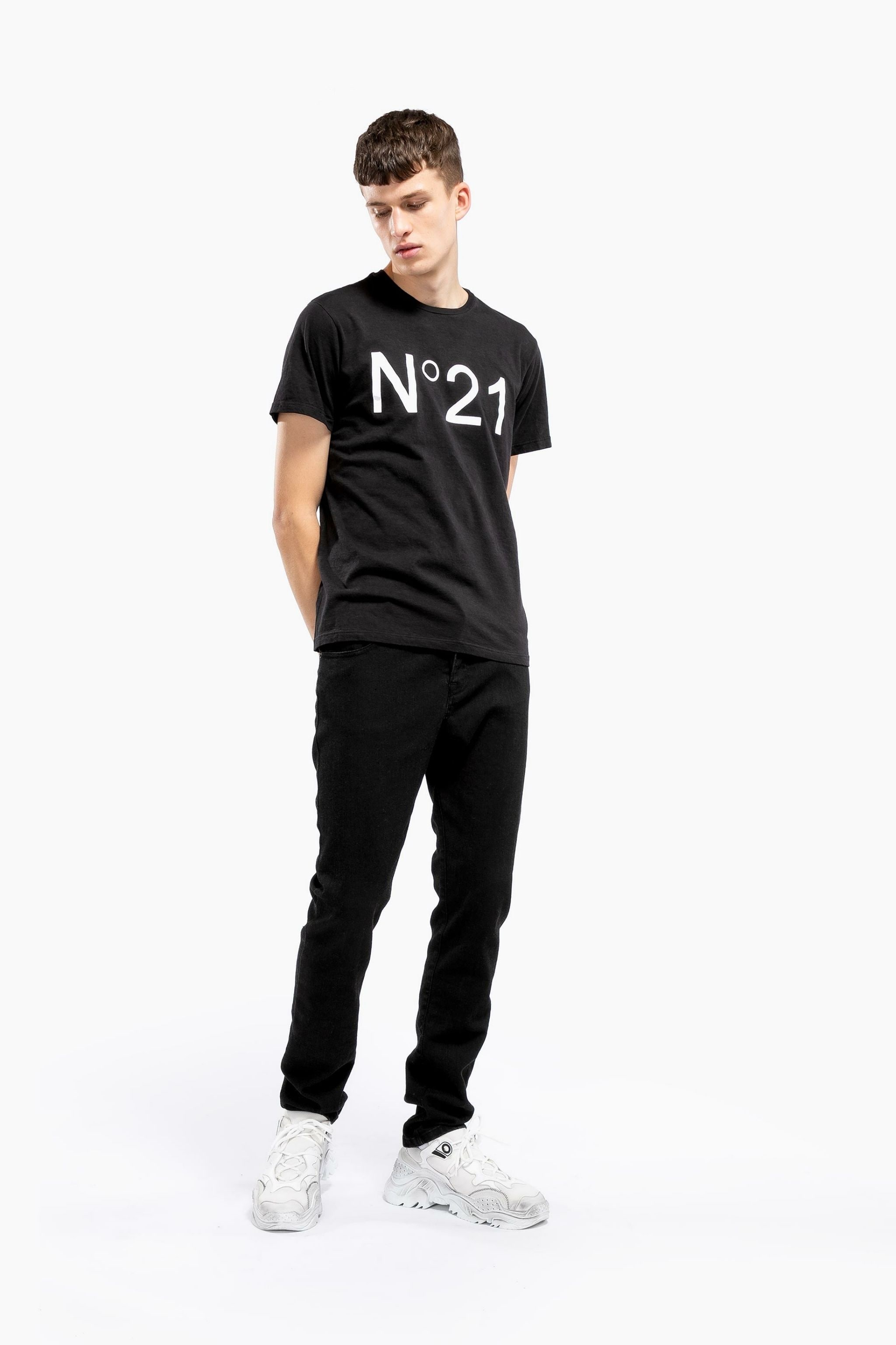CONTRAST LOGO T-SHIRT - 4