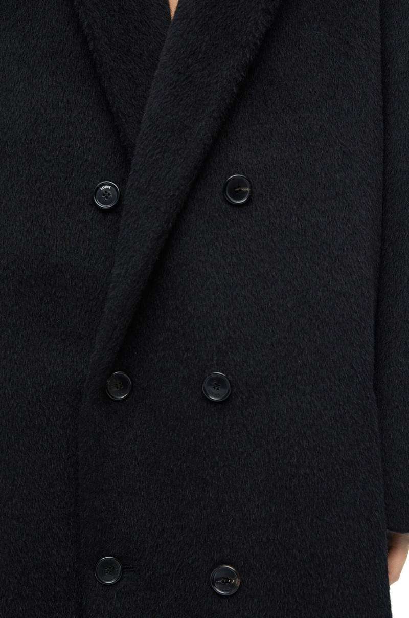 Double breasted coat in lama and wool 5