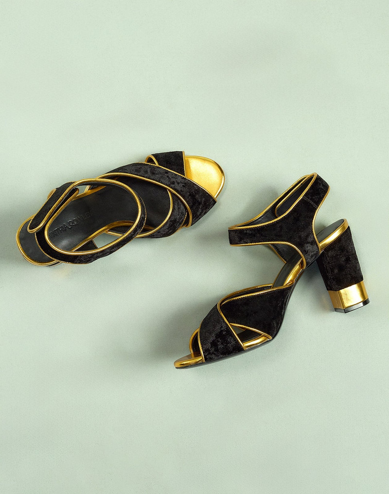 CYNTHIA ROWLEY Date Night Heels outlook