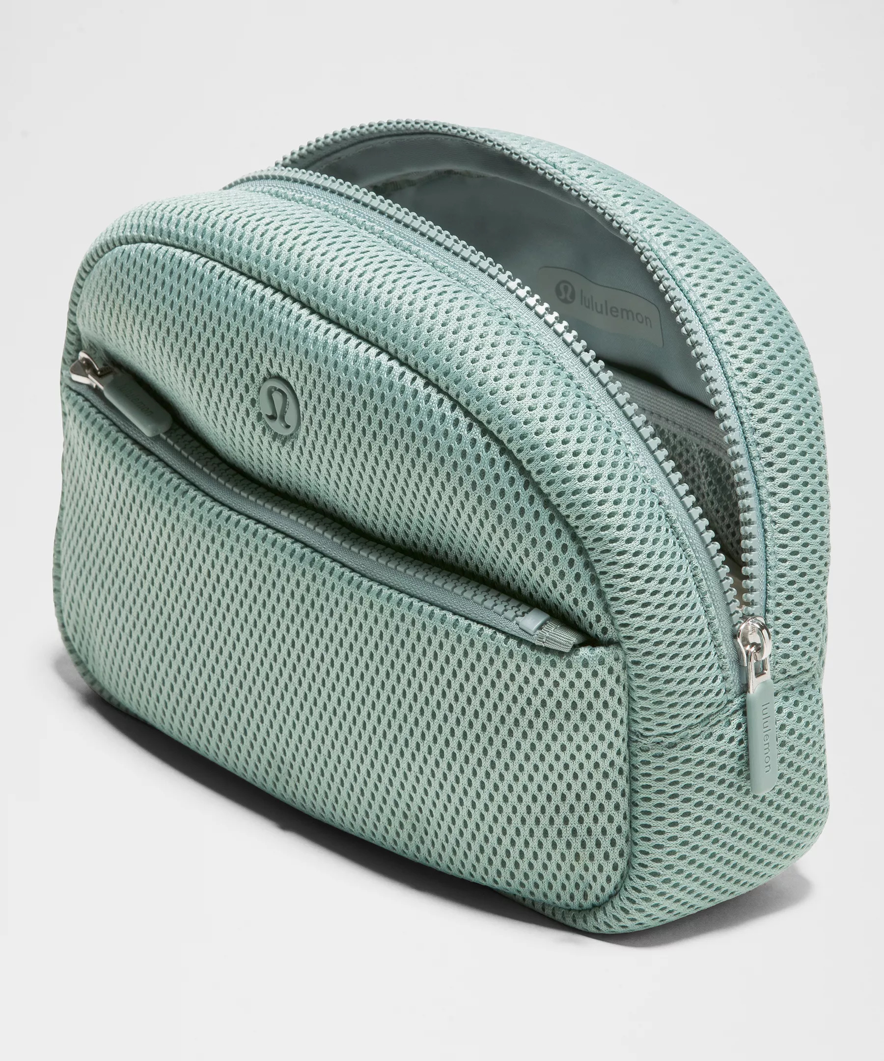 City Essentials Pouch 4L *Knit Mesh - 4