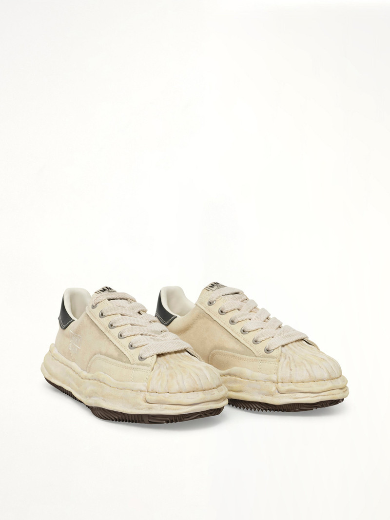 Blakey Bleached Canvas Low Top Sneakers in White 2