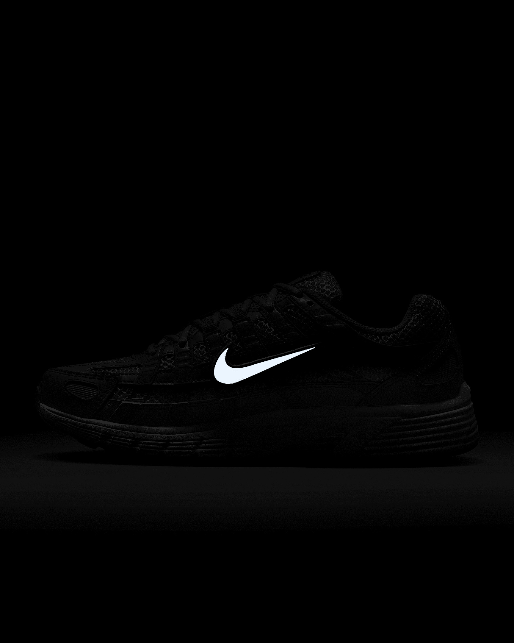 Nike P-6000 SE Women's Shoes - 11