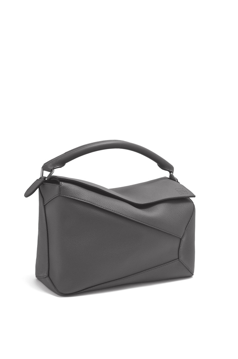 Loewe Large Puzzle bag in grained calfskin outlook