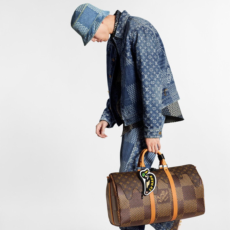 Louis Vuitton Duck Coin Card Holder outlook