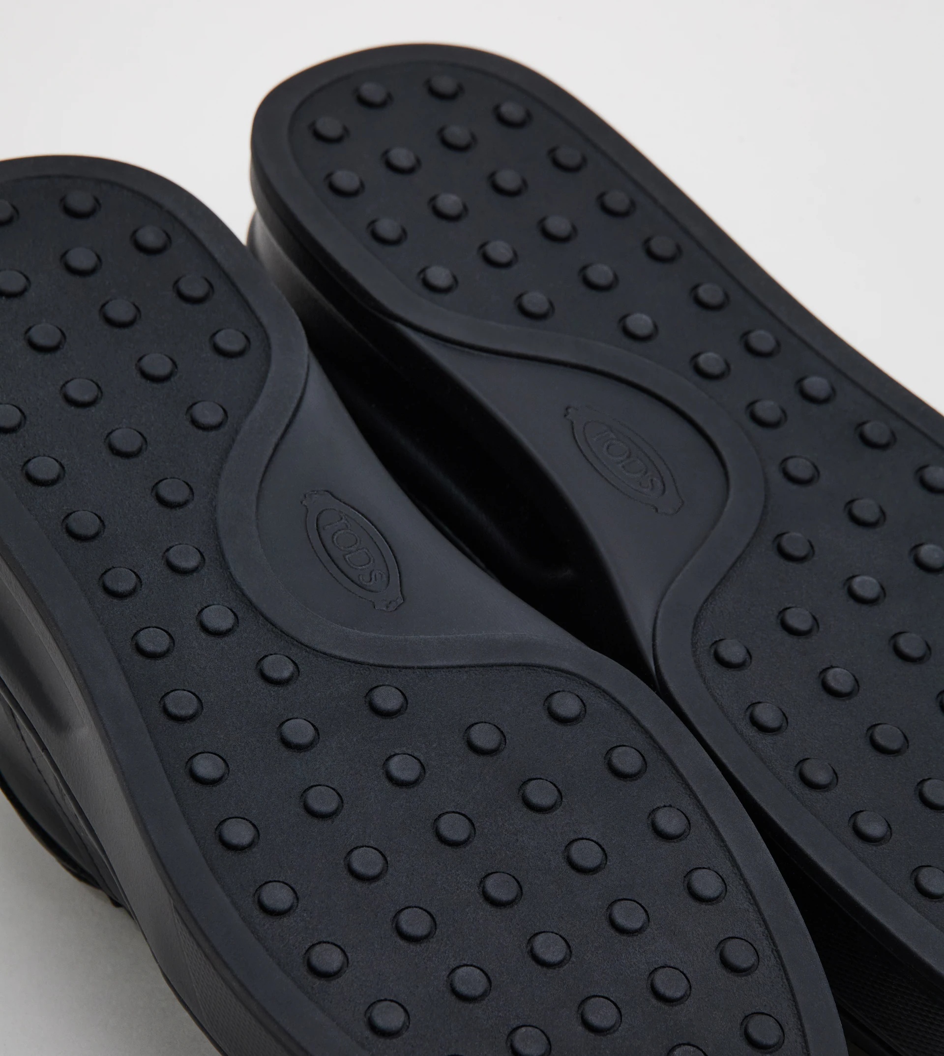 SNEAKERS IN LEATHER - BLACK - 5