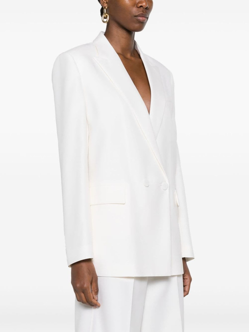 peak-lapels double-breasted blazer 3