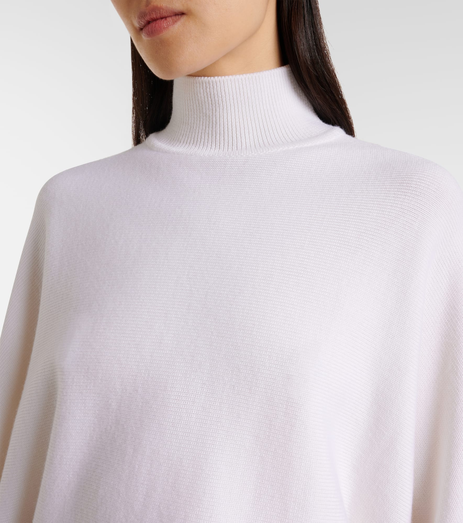 Wool turtleneck sweater - 4