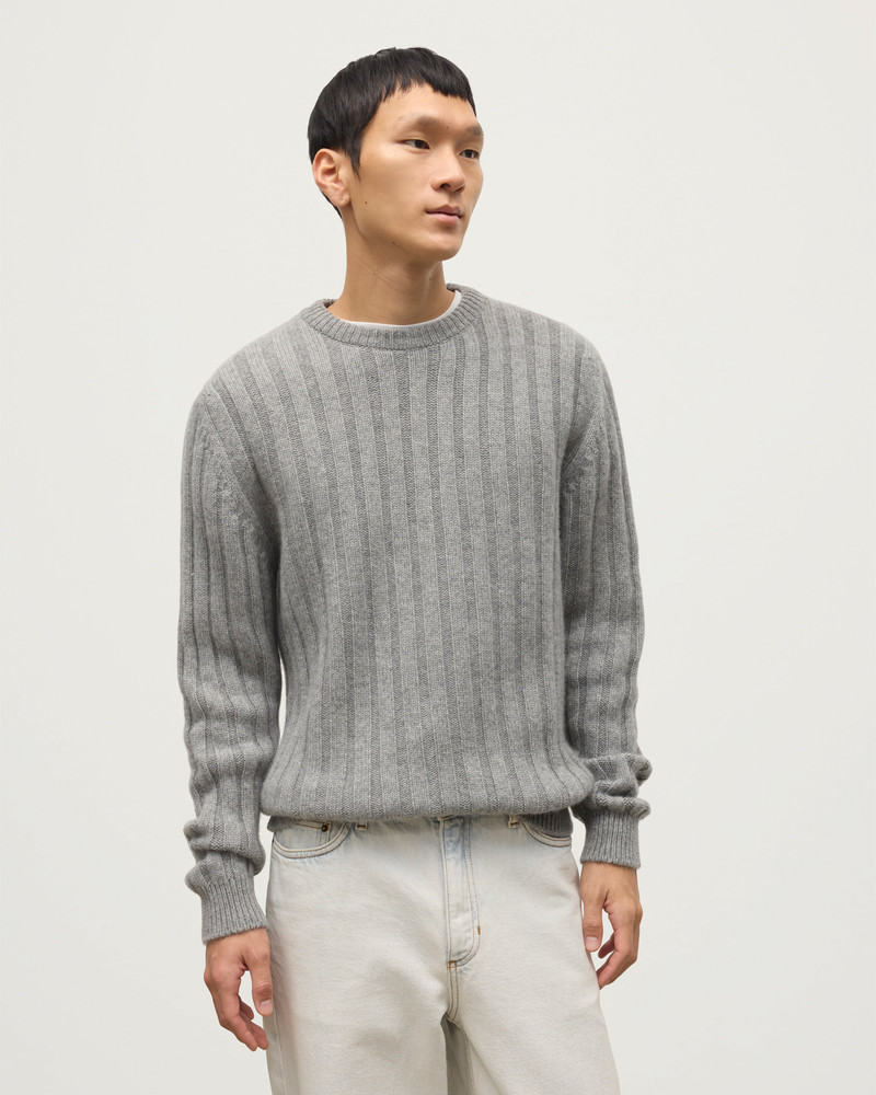 Johnstons of Elgin Peel Grey Cashmere Jumper outlook