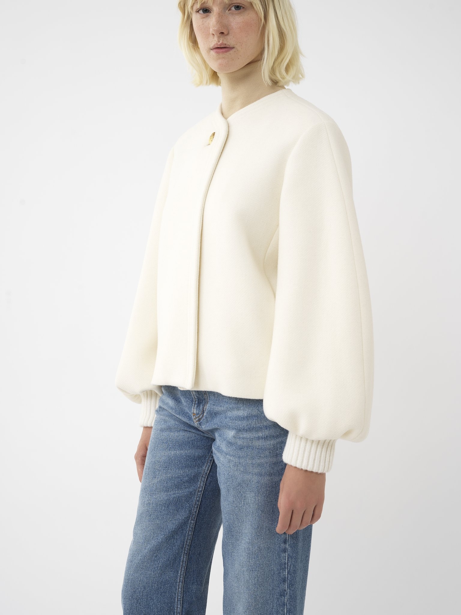 BALLOON-SLEEVE SHORT COAT - 4