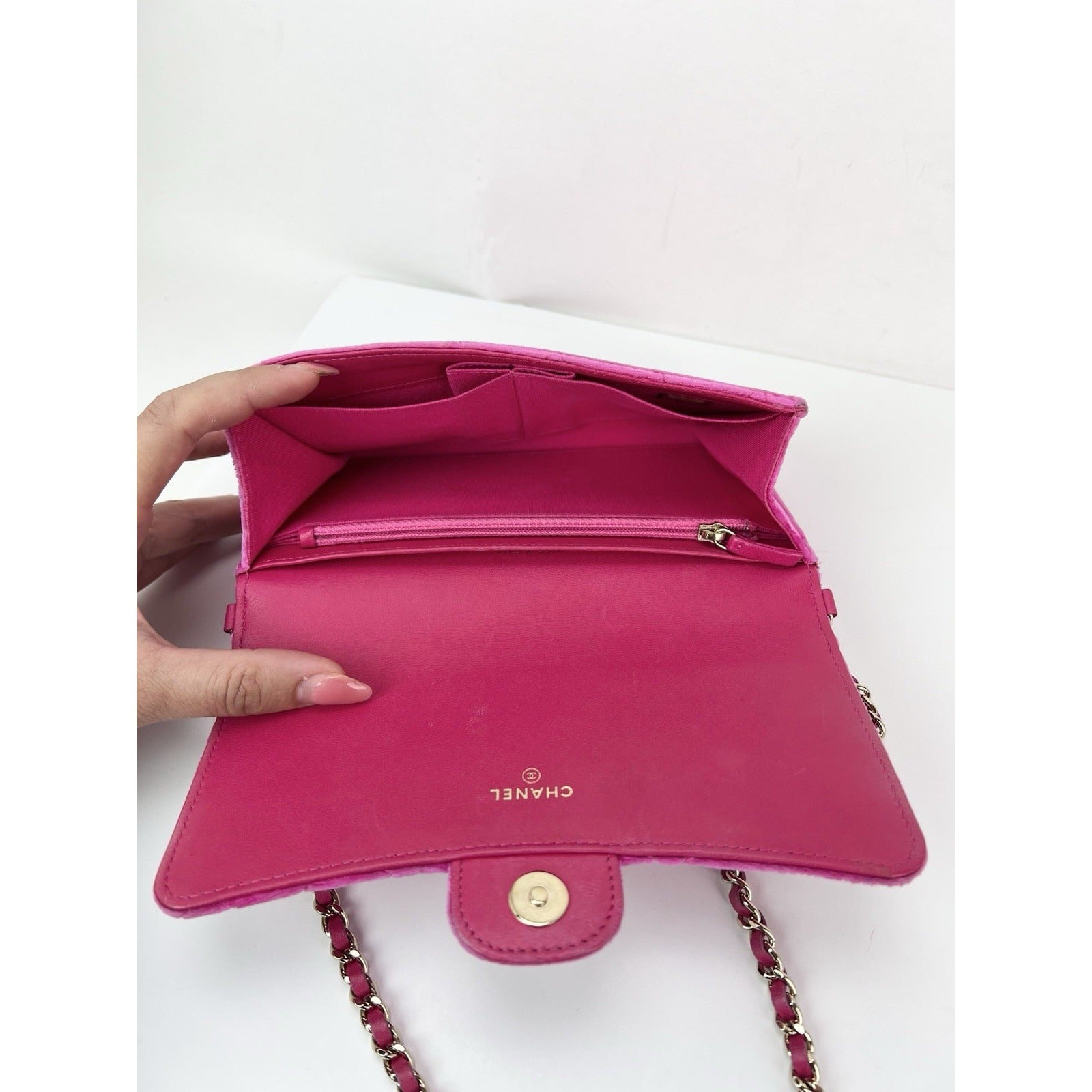 Chanel Velvet Quilted Timeless Fuchsia Wallet on a Chain Clutch Bag - 3