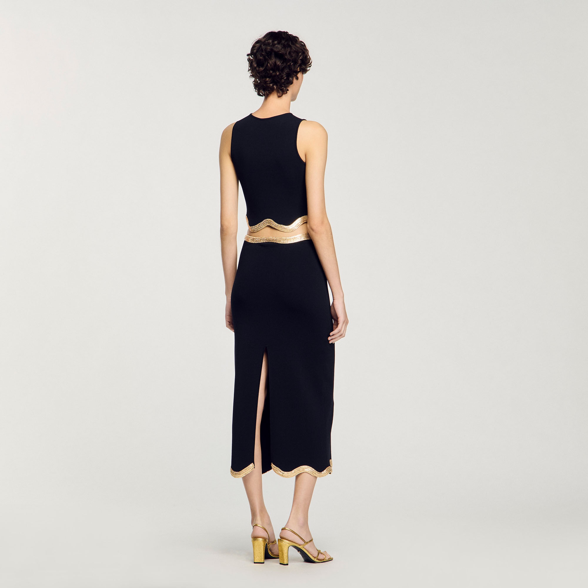 CROPPED TOP WITH CHAIN DETAIL - 5