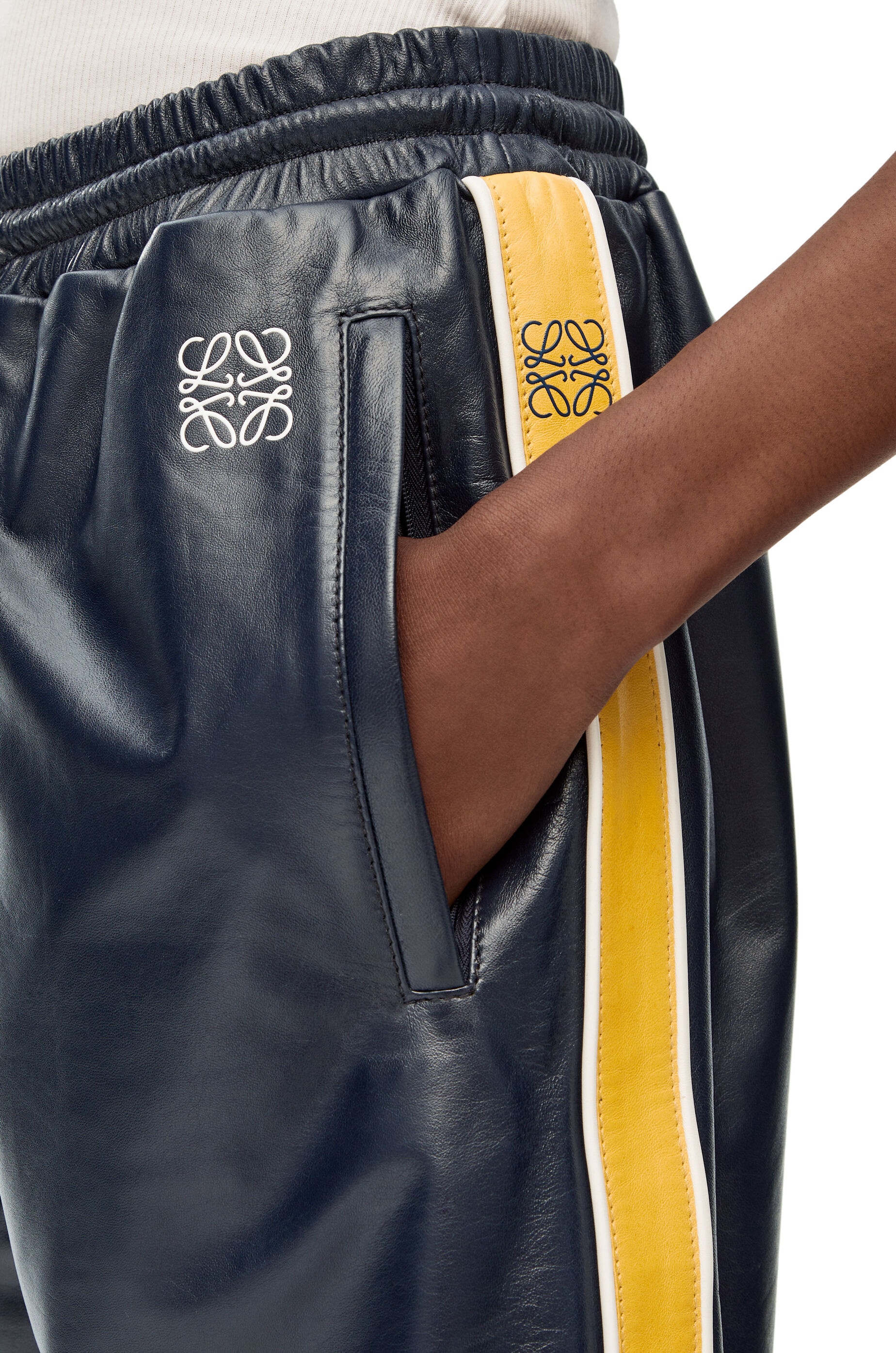 Tracksuit shorts in nappa - 5