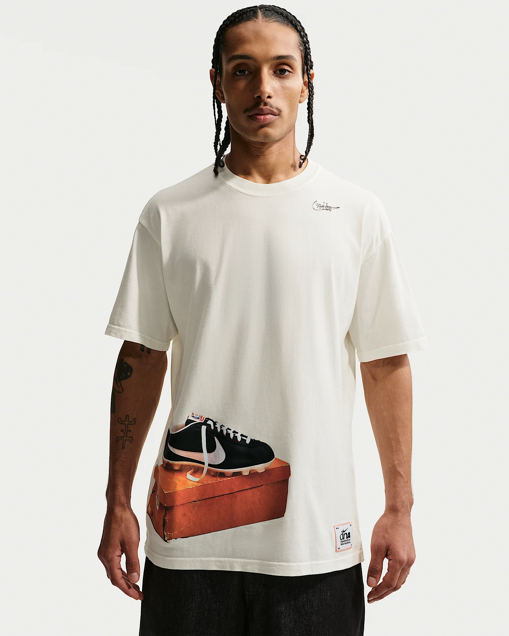 Nike Sportswear Men's T-Shirt - 1