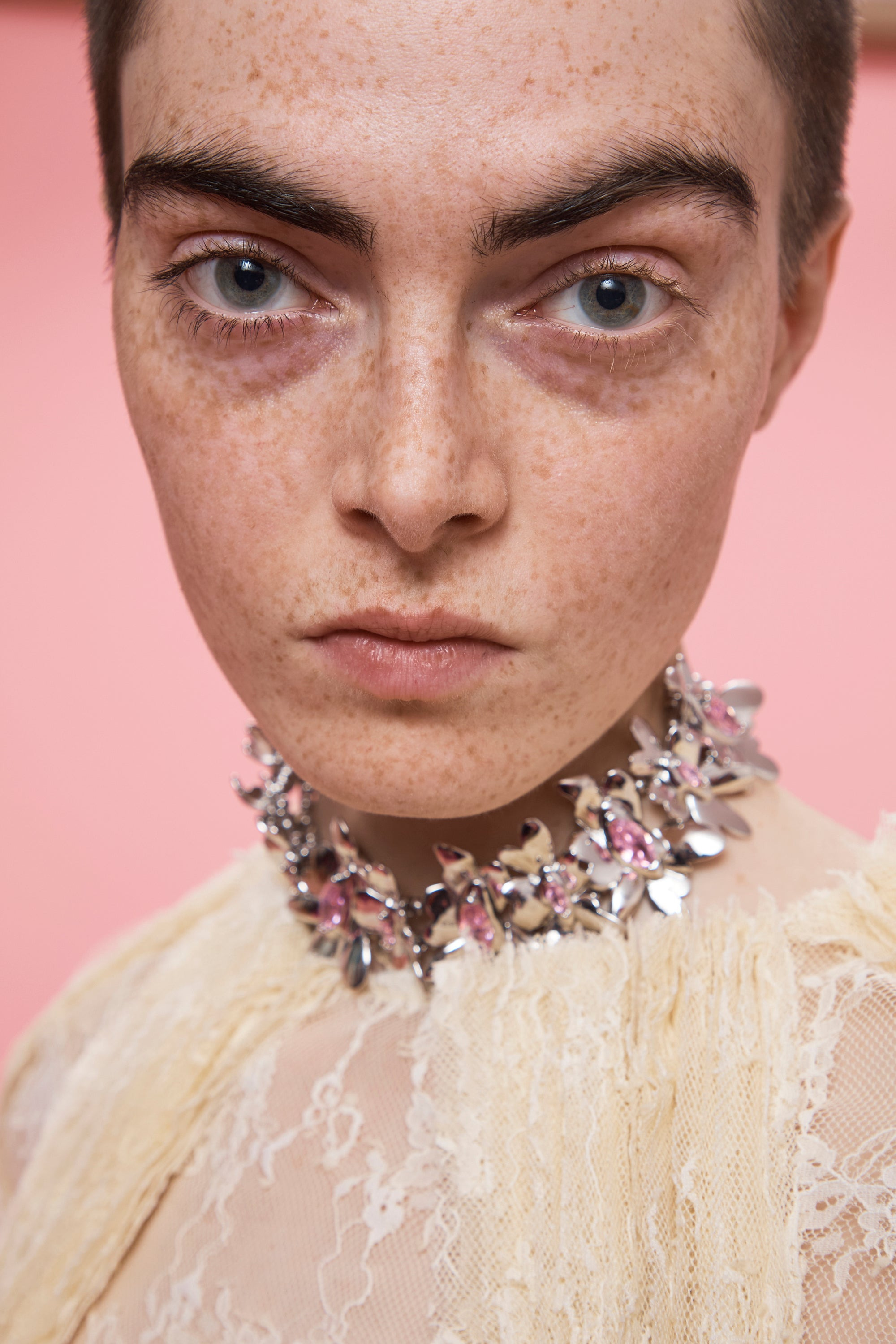 PINK MEGA DAISY NECKLACE - 2