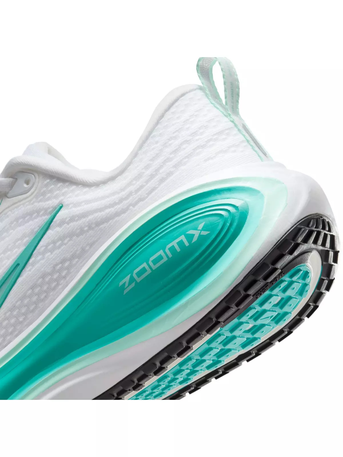 Vomero Plus "Mint Foam" Women's Shoe - 6