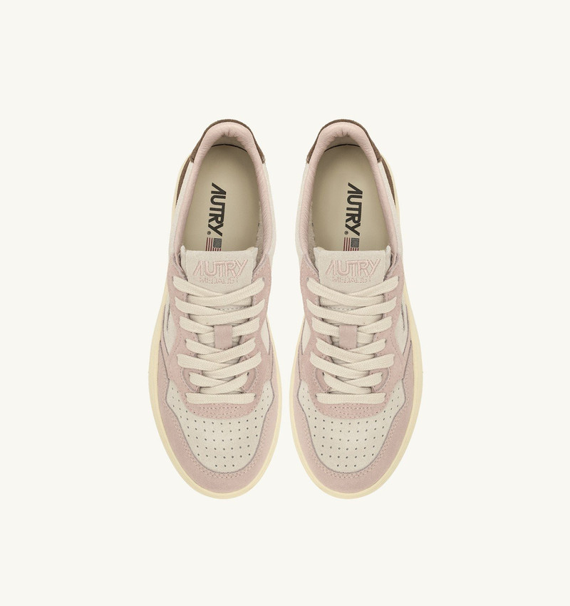 MEDALIST LOW TRICOLOR SNEAKERS IN POWDER AND EBONY SUEDE 5