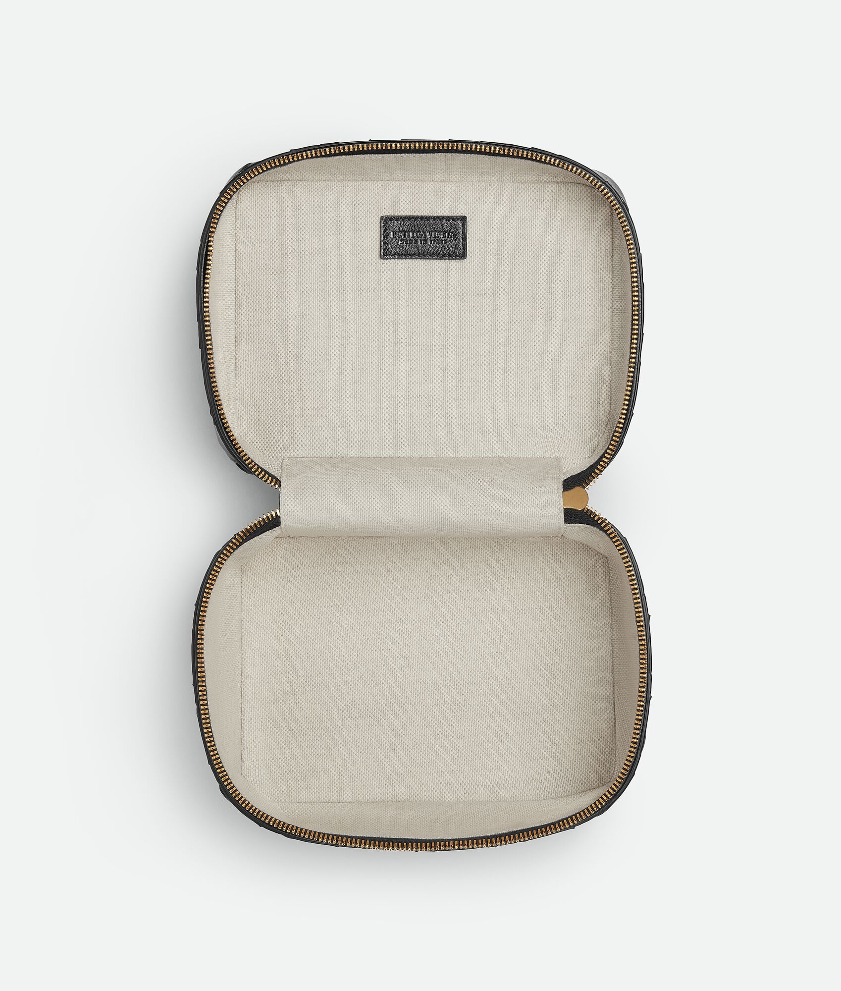 Intrecciato East / West Vanity Case - 3