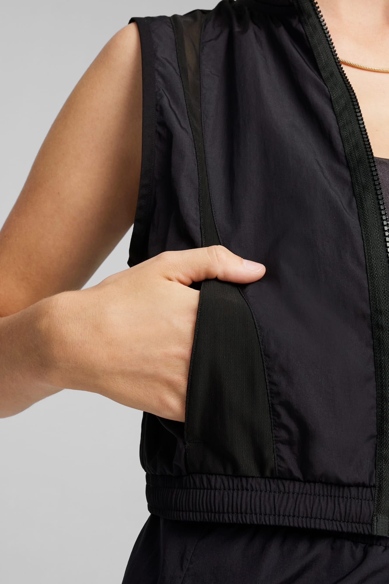 DARE TO Women's Woven Vest - 6