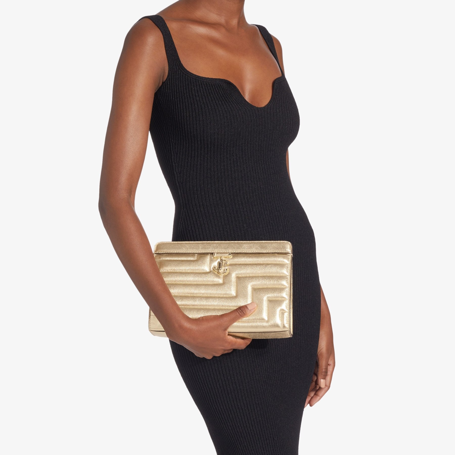 Varenne Avenue Pouch
Gold Quilted Metallic Nappa Leather Pouch Bag with Light Gold JC Emblem - 2