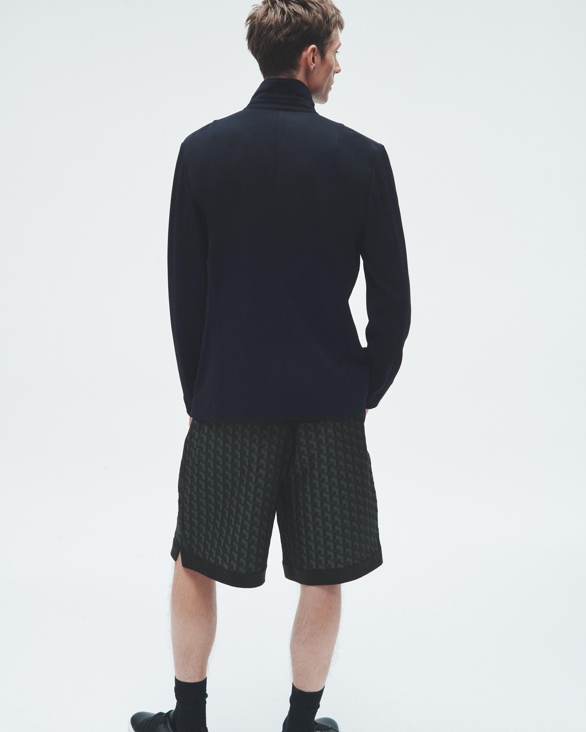 Irving Jacquard Short
Relaxed Fit - 4