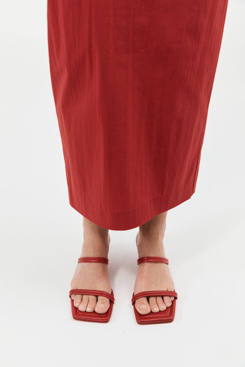 Fine Strap Kitten Heel - Rosso - 6