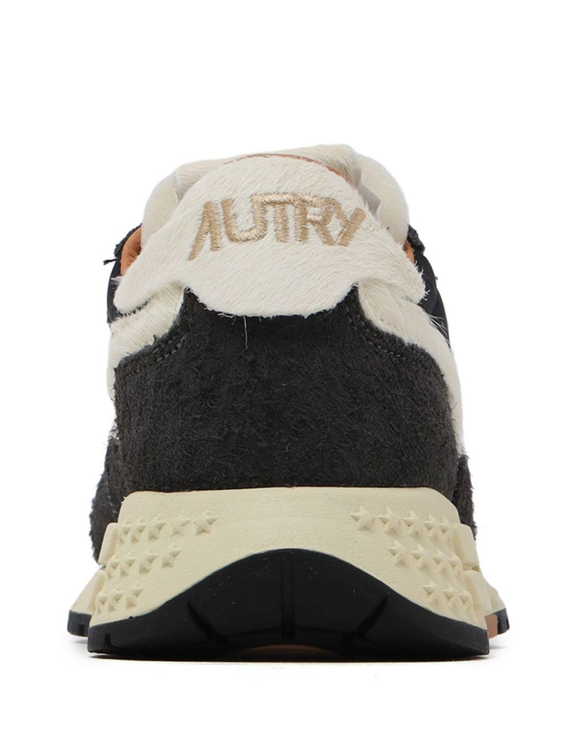 low-top sneakers 4