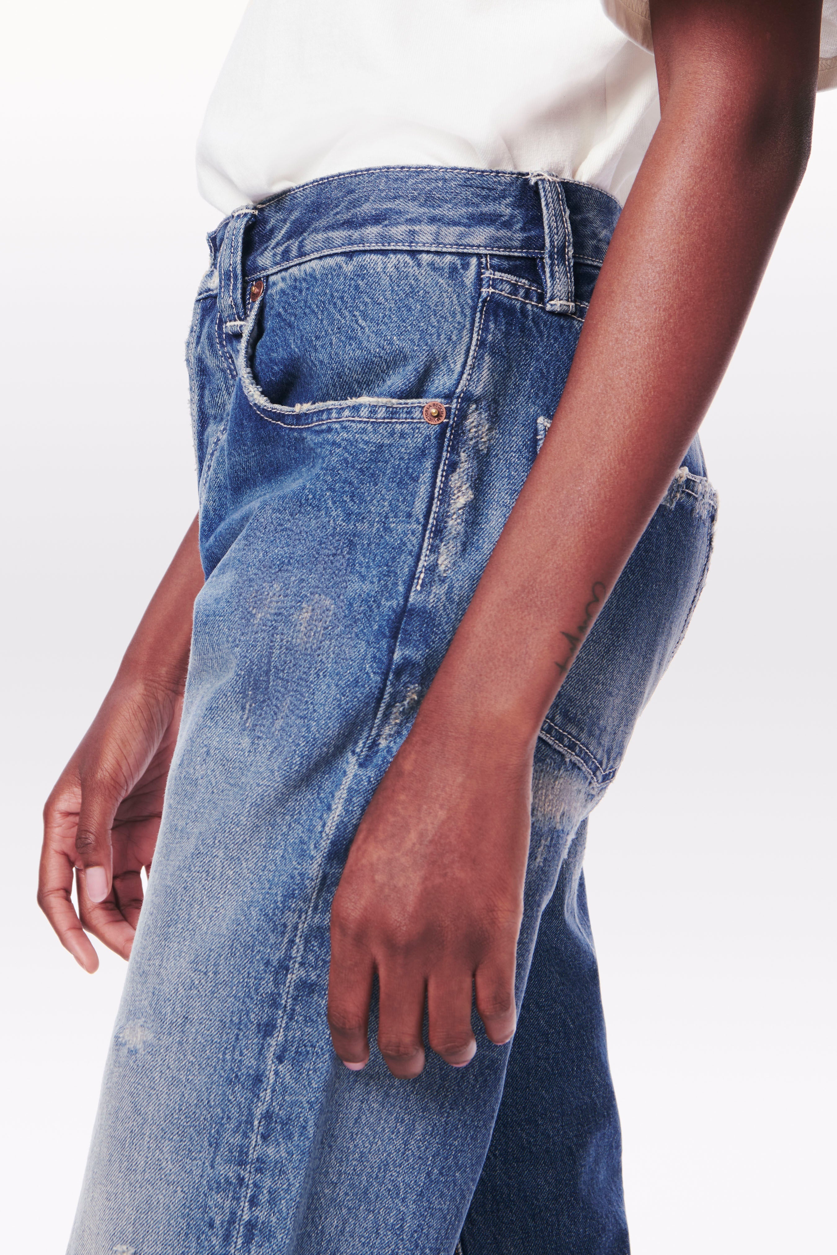 Victoria Mid-Rise Jean in Vintage Wash - 5
