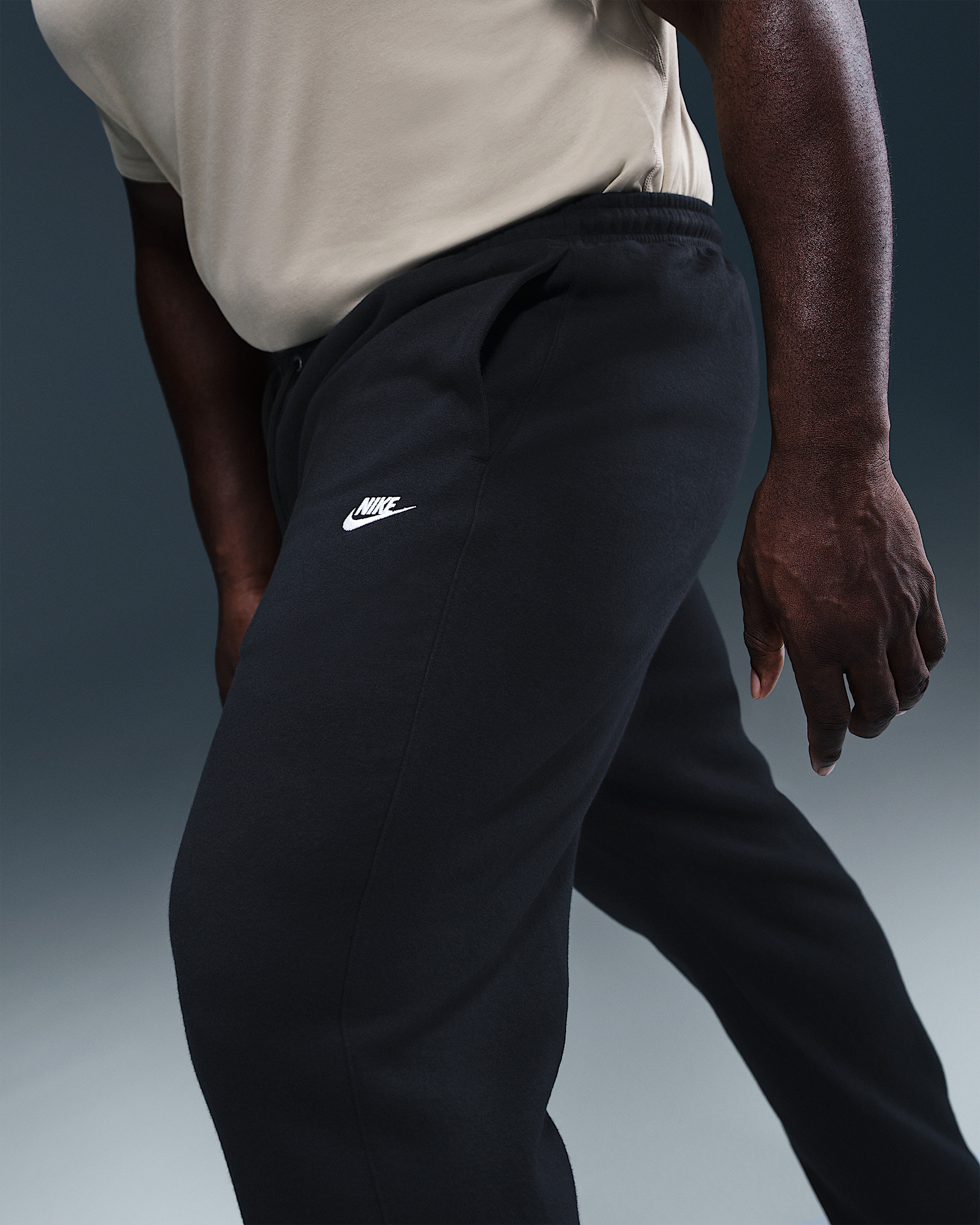 Nike Club Men's Cuffed Brushed Fleece Pants - 10
