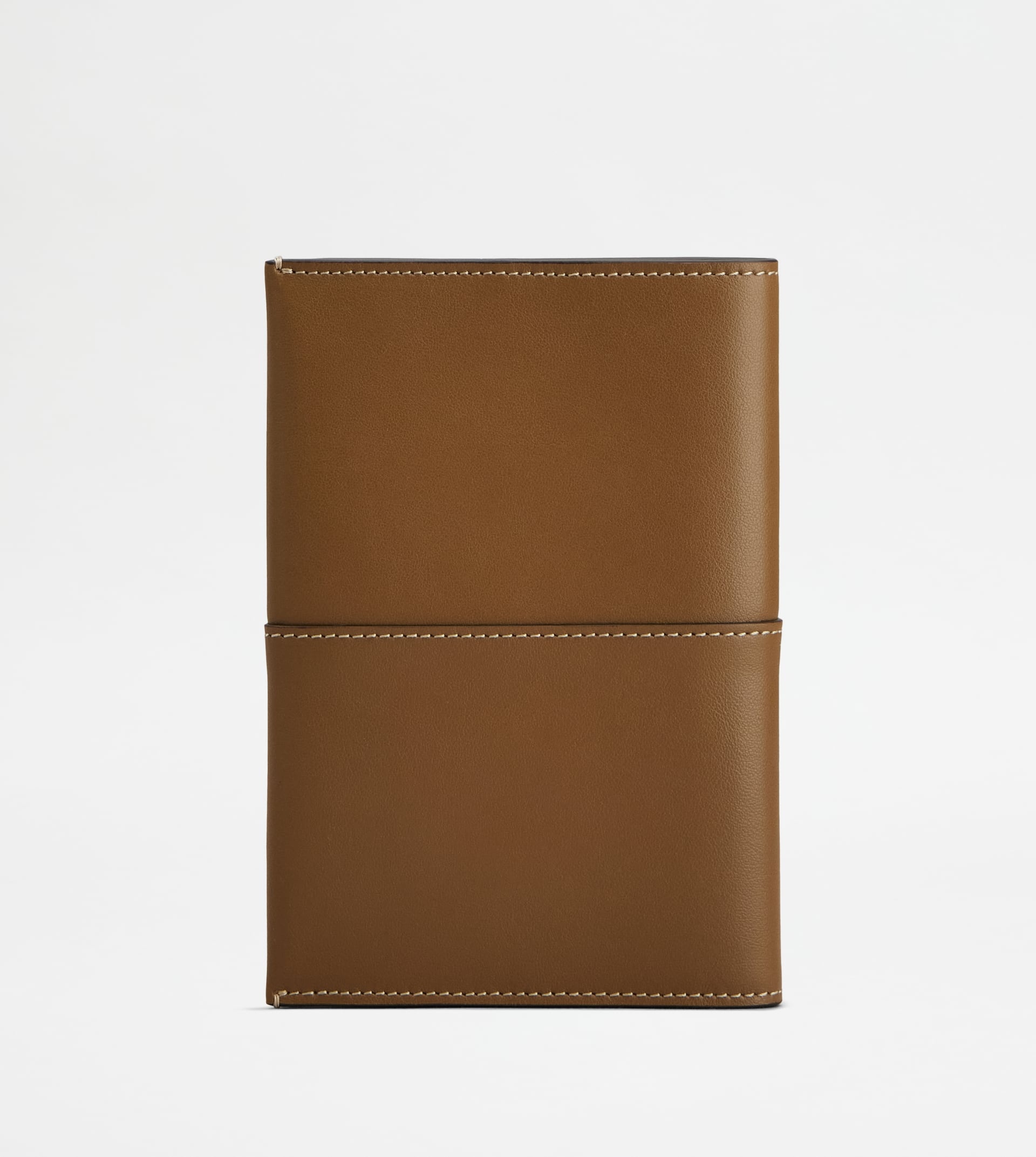 PASSPORT HOLDER IN LEATHER - BROWN - 2