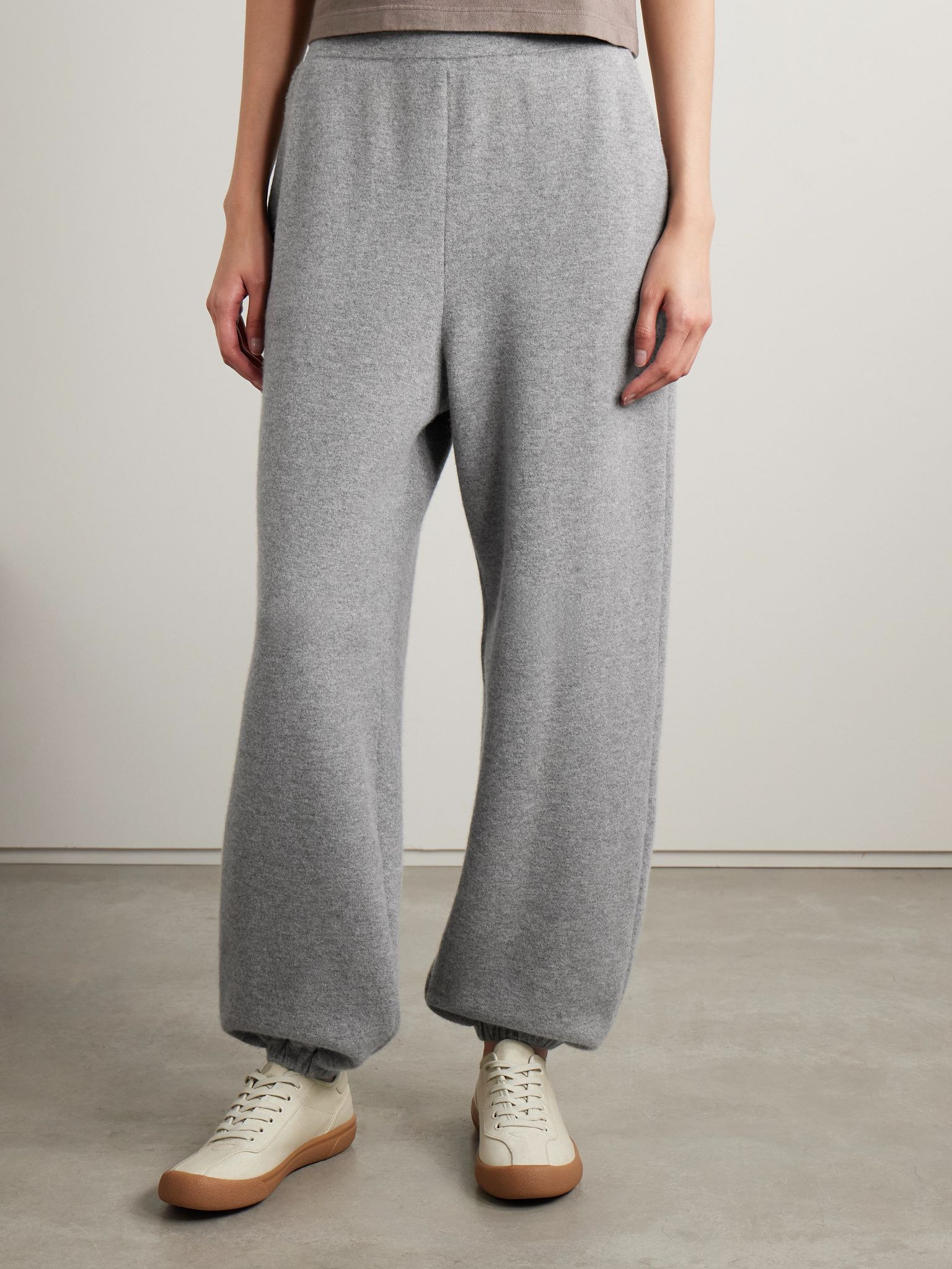 Liyana cashmere tapered track pants Light gray - 3