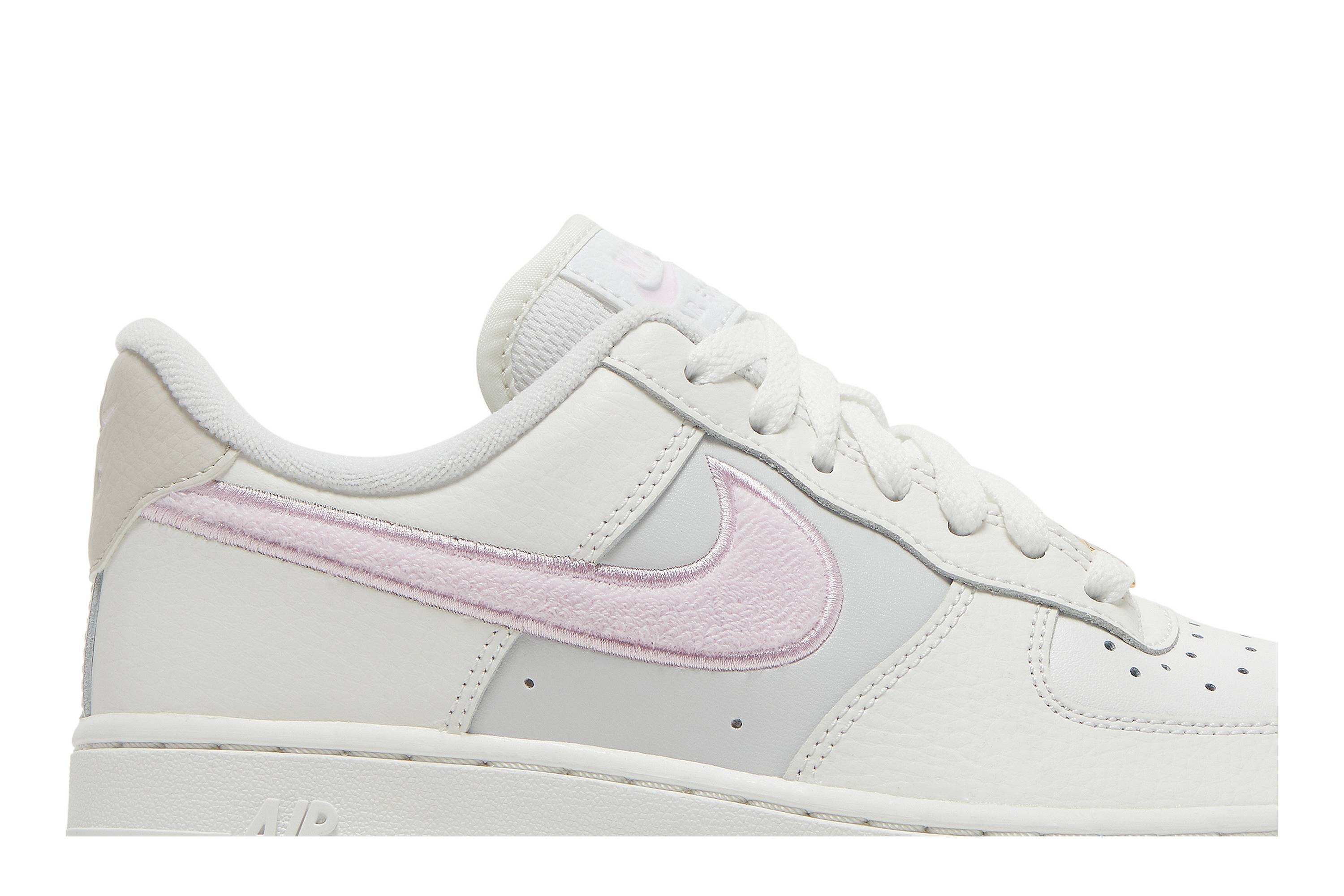 Wmns Air Force 1 '07 'Chenille Swoosh' - 2